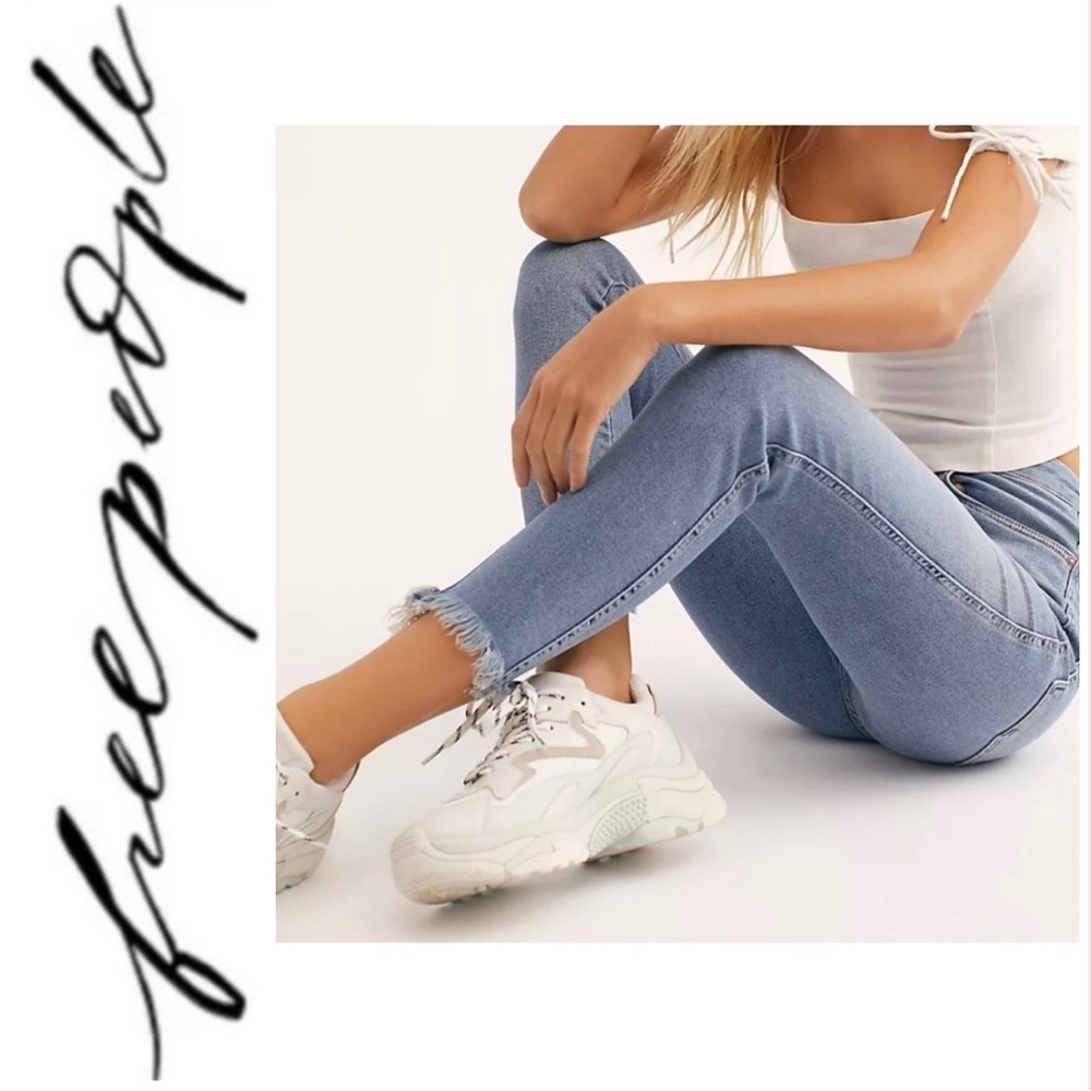 FREE PEOPLE® Sierra Raw Hem High Rise Denim Jeans Sz 30 NWT 💫